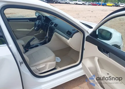 2014 Volkswagen Passat 1.8T Se/1.8T Sport from USA, damaged, VIN 1VWBT7A3XEC042650